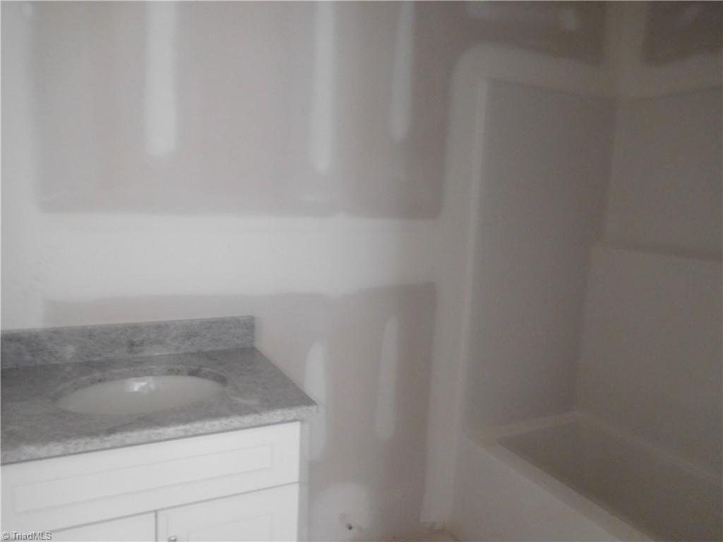13 King Row, Thomasville, North Carolina image 11