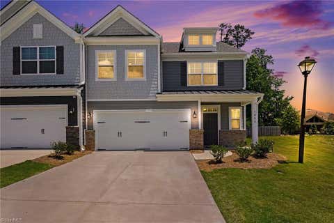 Townhouse For Sale - 5000 Moonlight Ridge Drive<br/> Guilford County, Greensboro, NC 27455