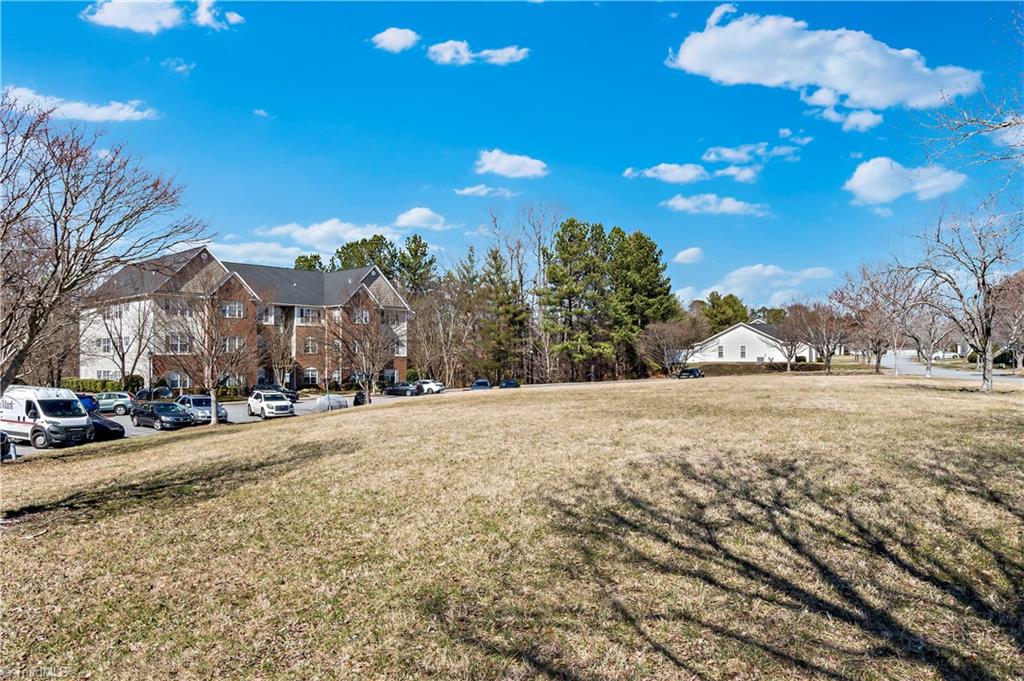 6901 Hanesbrook Circle, Clemmons, North Carolina image 22