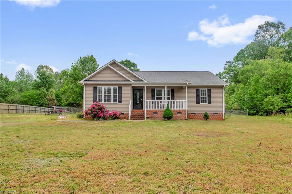 4633 Osborn Mill Road, Seagrove, North Carolina image 1