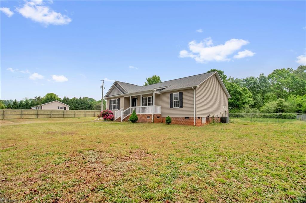 4633 Osborn Mill Road, Seagrove, North Carolina image 2
