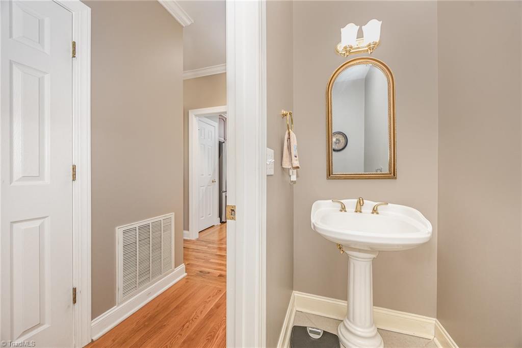 4716 Barrington Place Court, Jamestown, North Carolina image 15