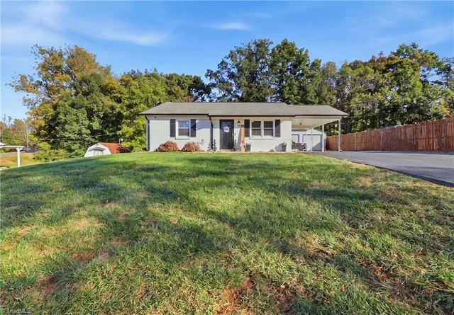 205 Crestview Drive, photo 2 of 41