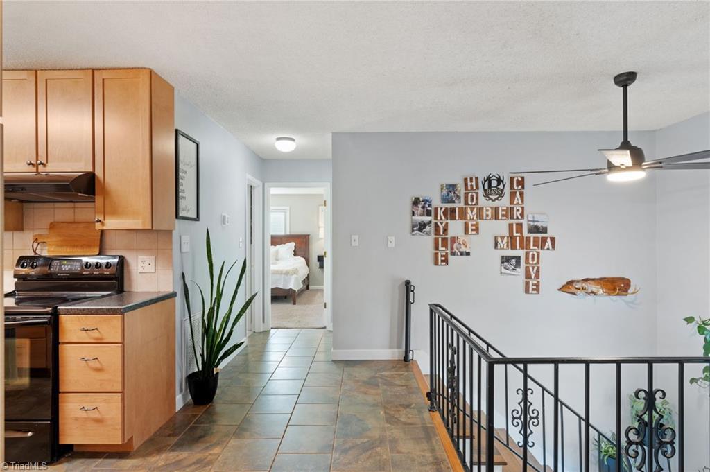 577 John Crotts Road