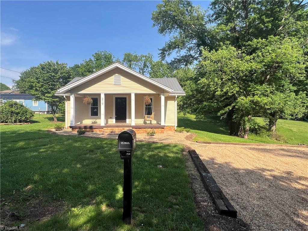 219 Highland Avenue, Elkin, North Carolina image 1