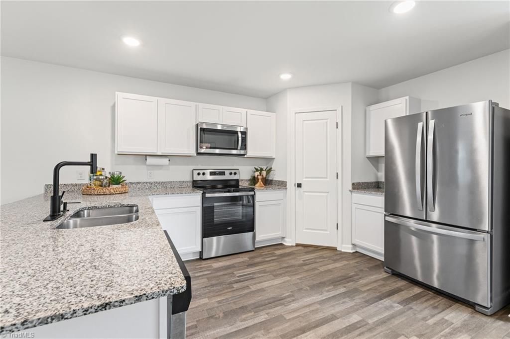 Photo of 180 Charleston Meadow Loop, Mocksville, NC 27028 (MLS # 1218229)