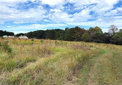 Photo for 5042 Millpoint Road