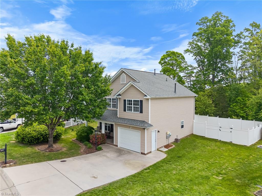 4477 Parkcrest Circle, Kernersville, North Carolina image 1
