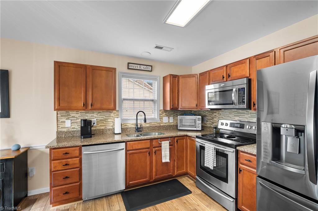 4477 Parkcrest Circle, Kernersville, North Carolina image 9