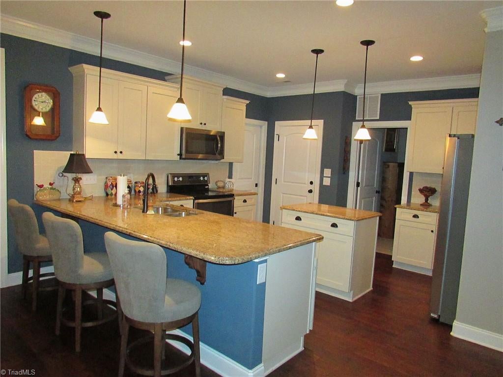 Photo of 4617 Olivine Lane, Pfafftown, NC 27040 (MLS # 1236394)