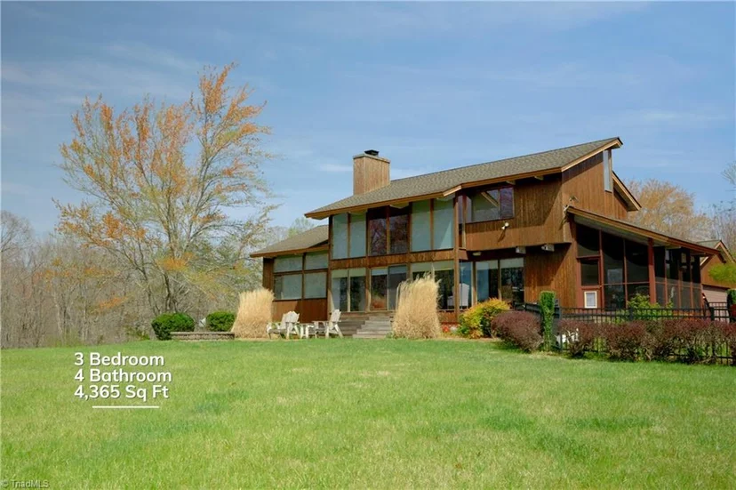 1019 George Road, photo 1 of 50