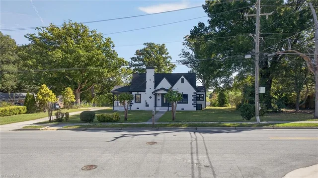 411 Lowdermilk Street, photo 2 of 44
