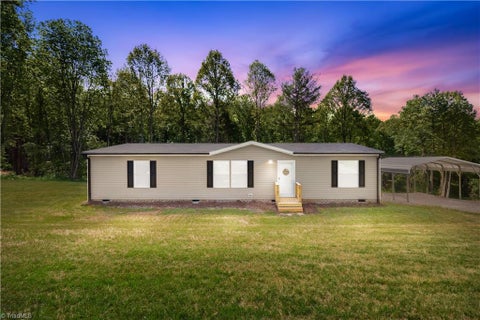 Mobile Home For Sale - 251 Center Lane<br/> Thurmond, NC 28683