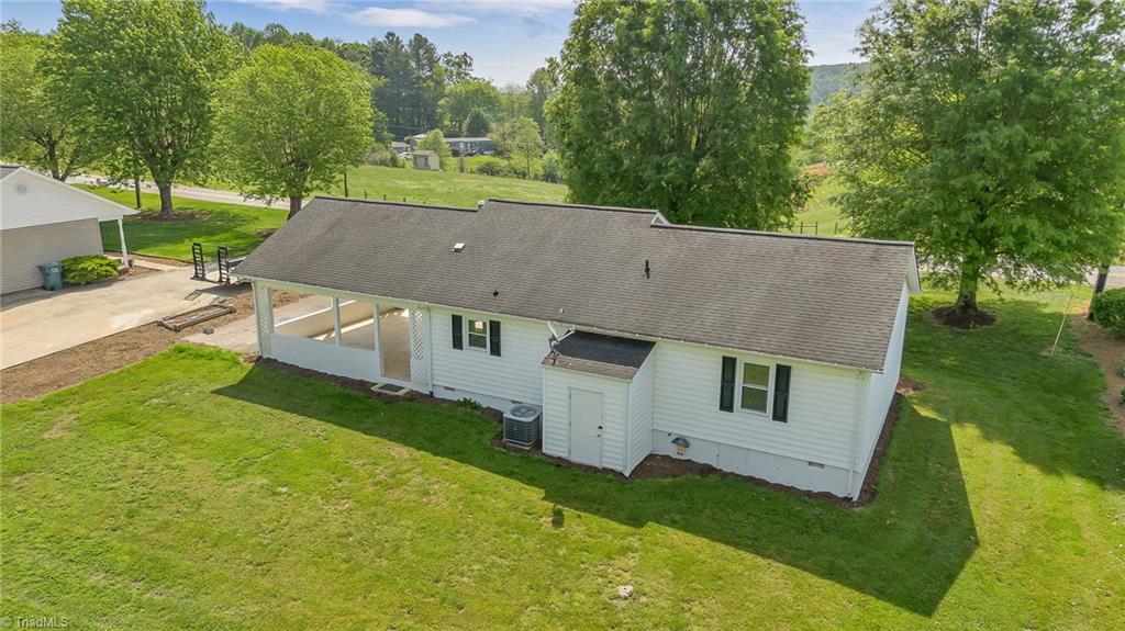 909 Oak Grove Church Road, Millers Creek, North Carolina image 11