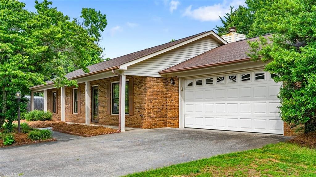 Kernersville, North Carolina 27284, United States, 3 Bedrooms Bedrooms, ,2 BathroomsBathrooms,Residential,Pending,146974