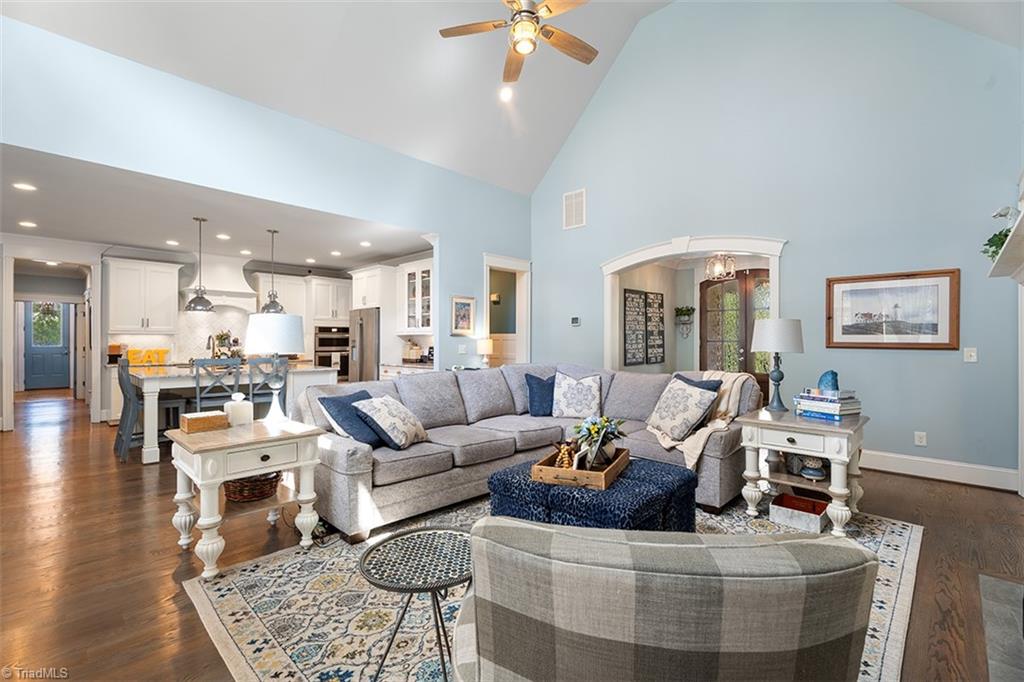 Summerfield, North Carolina 27358, United States, 4 Bedrooms Bedrooms, ,4 BathroomsBathrooms,Residential,Pending,205430