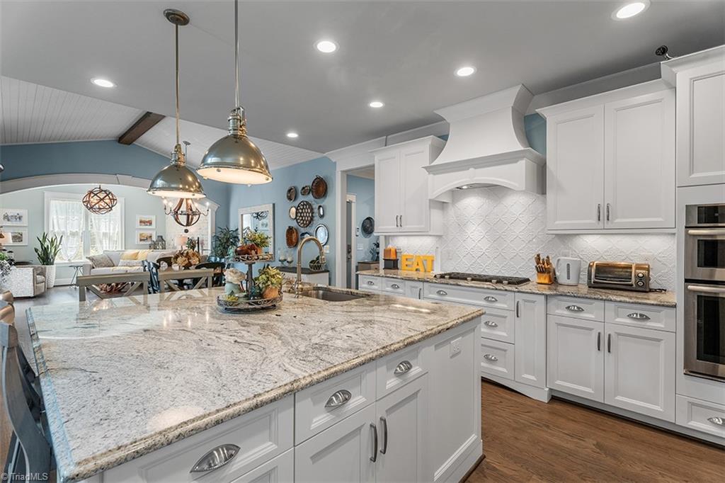 Summerfield, North Carolina 27358, United States, 4 Bedrooms Bedrooms, ,4 BathroomsBathrooms,Residential,Pending,205430