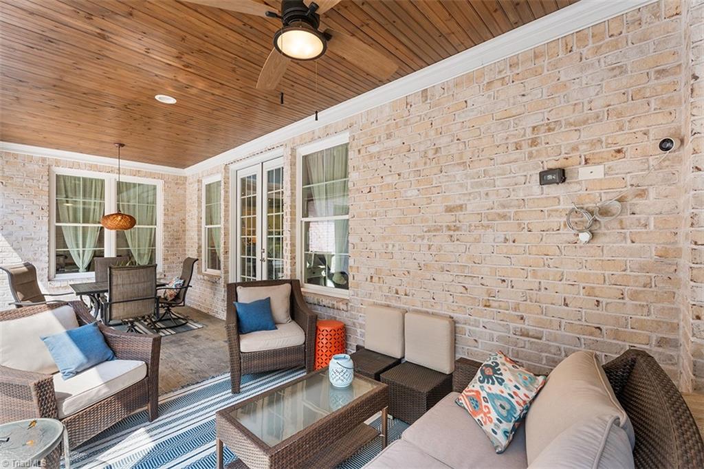 Summerfield, North Carolina 27358, United States, 4 Bedrooms Bedrooms, ,4 BathroomsBathrooms,Residential,Pending,205430