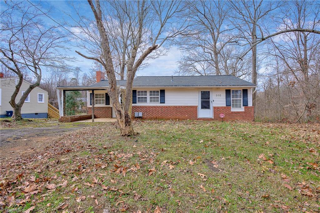 202 Bookington Drive, Lexington, North Carolina image 2