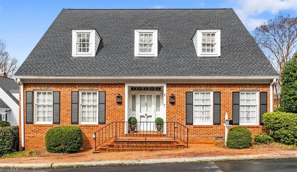 Photo of 7 Charleston Square, Greensboro, NC 27408 (MLS # 1210078)
