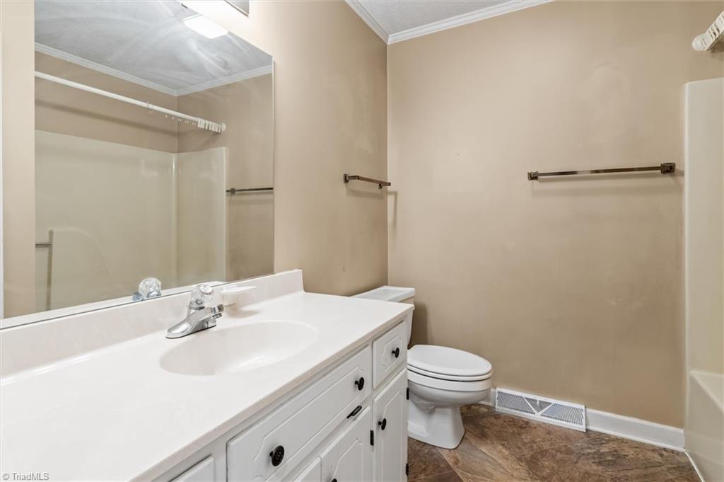 1610 E Wensley Drive, Mount Airy, North Carolina image 20