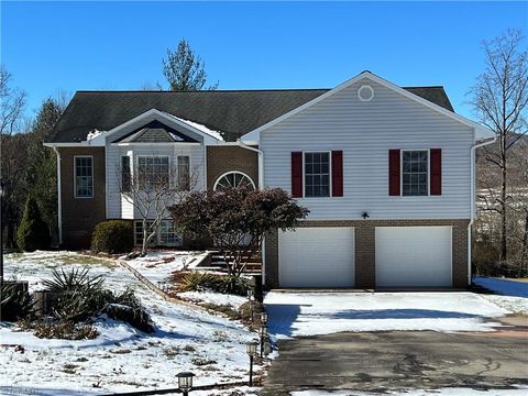 A home in Purlear