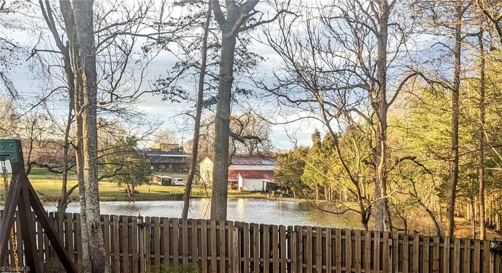 326 Carter Ridge Drive, Reidsville, North Carolina image 5