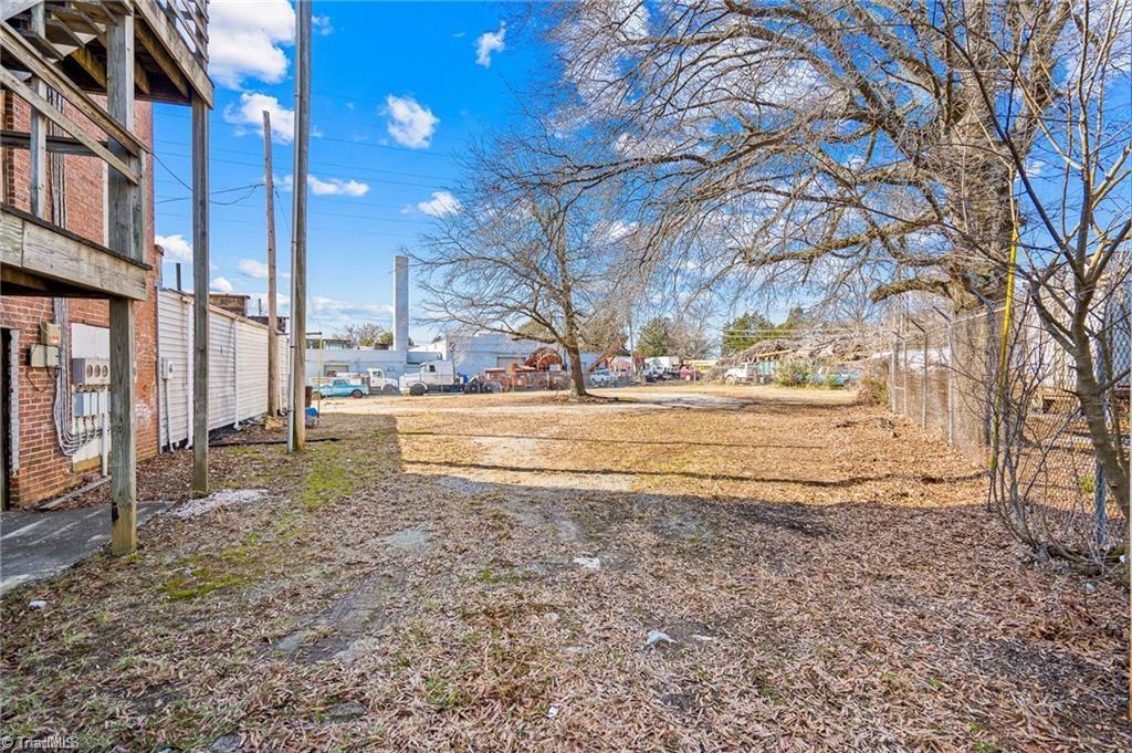 1650 W English Road