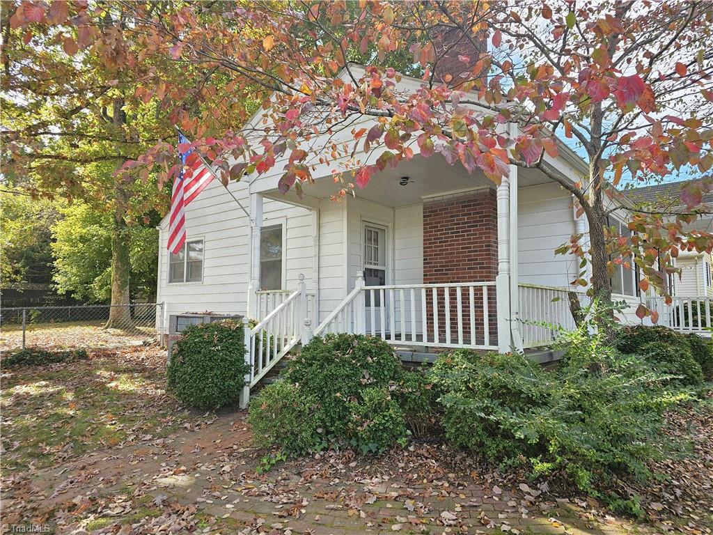 1704 Brown Avenue, Burlington, North Carolina image 2