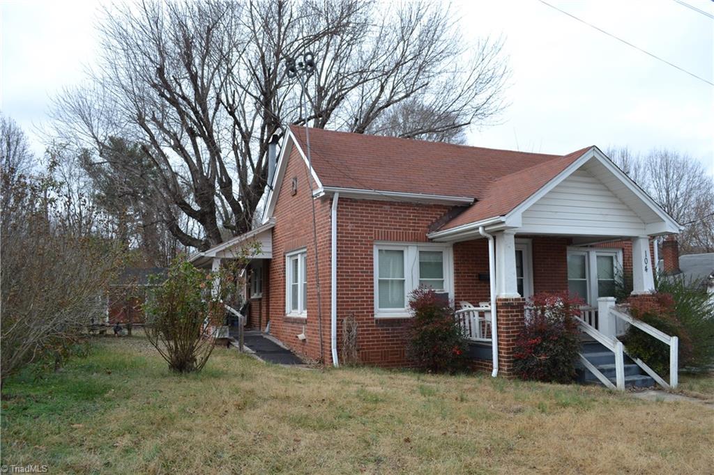 104 N 4th Avenue