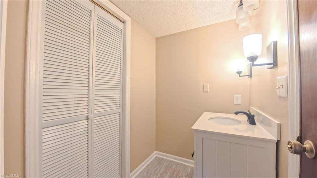 1210 Century Park Avenue, Kernersville, North Carolina image 18