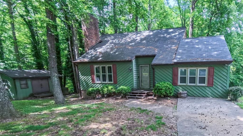 1210 Century Park Avenue, Kernersville, North Carolina image 2