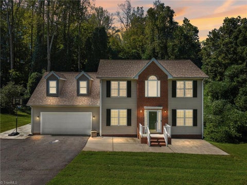 Homes For Sale - 1105 Fox Hunt Lane<br/> Rockingham County, Reidsville, NC 27320