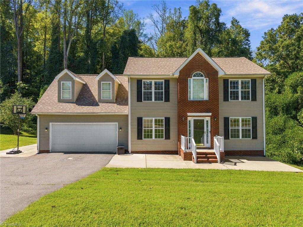 Photo of 1105 Fox Hunt Lane, Reidsville, NC 27320 (MLS # 1237639)
