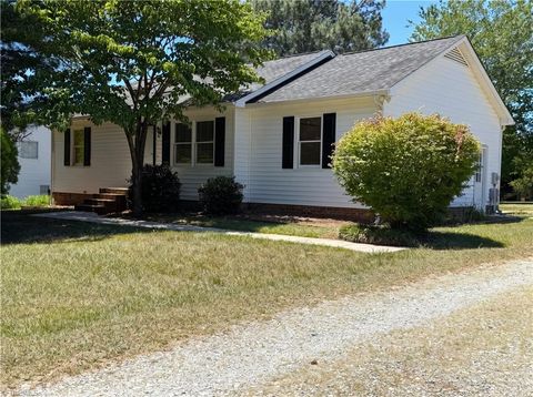 Homes For Sale - 7311 Goodwill Church Road<br/> Kernersville, NC 27284