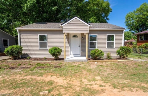 Homes For Sale - 1604 Brentwood Street<br/> High Point, NC 27260