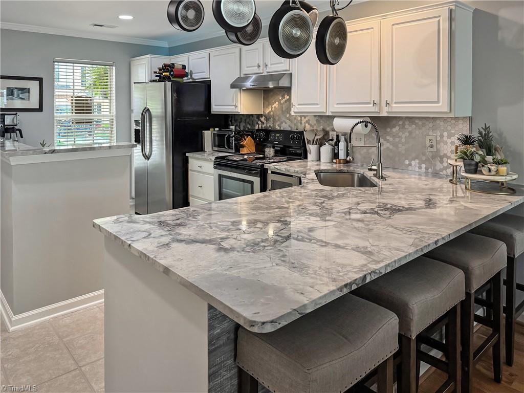 832 Creek Crossing Trail, Whitsett, North Carolina image 3