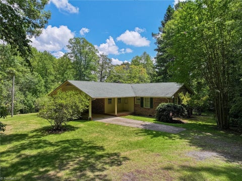 Homes For Sale - 2548 Moir Mill Road<br/> Rockingham County, Reidsville, NC 27320