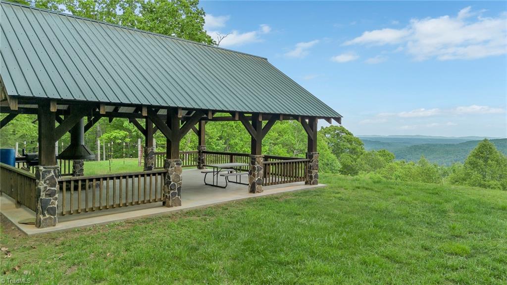135 Chestnut Mountain Farms Parkway, McGrady, North Carolina image 11