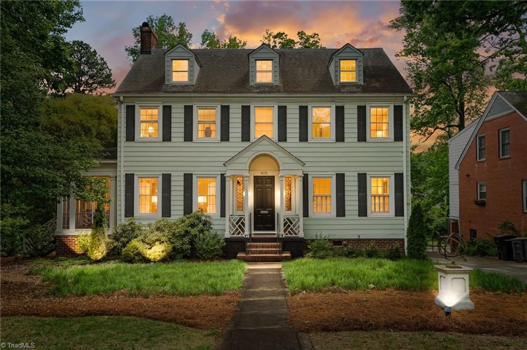 Photo of 405 Edgedale Drive, High Point, NC 27262 (MLS # 1219036)