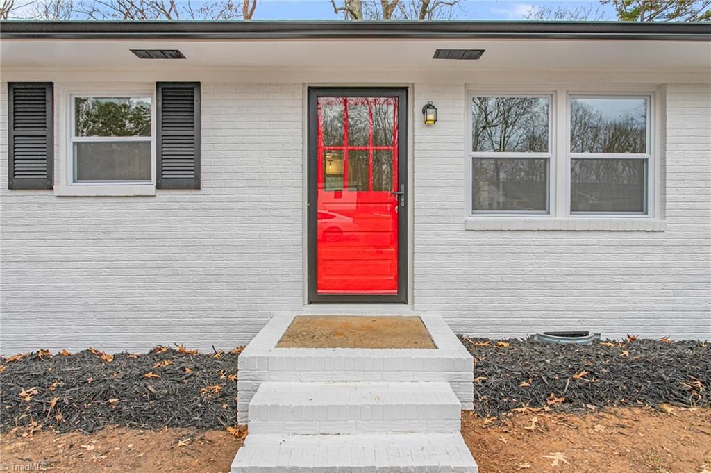 Photo of 309 Kimberly Lane, Lexington, NC 27292 (MLS # 1204123)