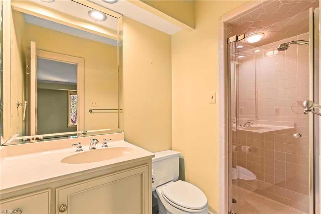 201 Cascade Drive, High Point, North Carolina image 27