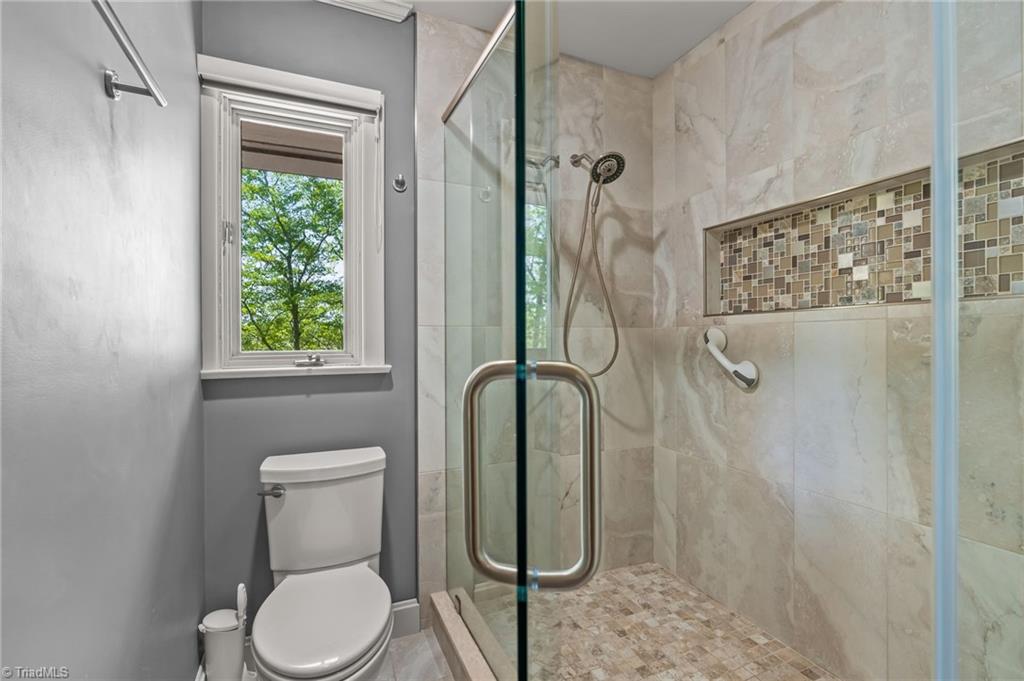 201 Cascade Drive, High Point, North Carolina image 22