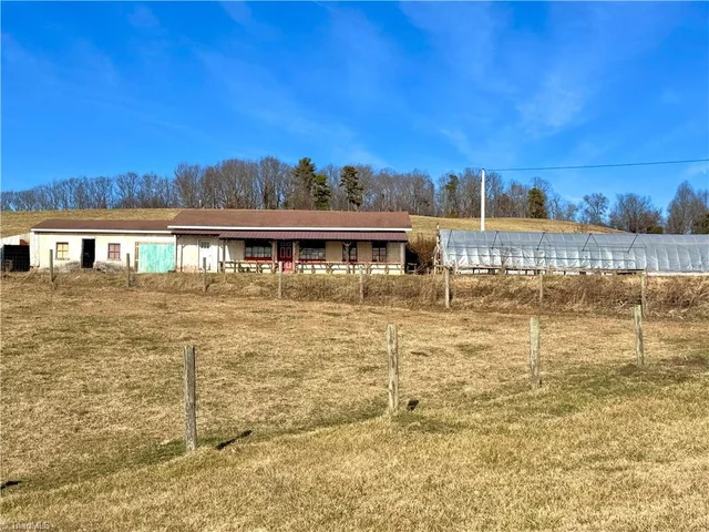 8660 Austin Traphill Road, photo 4 of 37