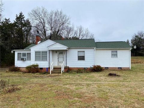 Single Family Residence in Graham NC 1061 Gant Road.jpg