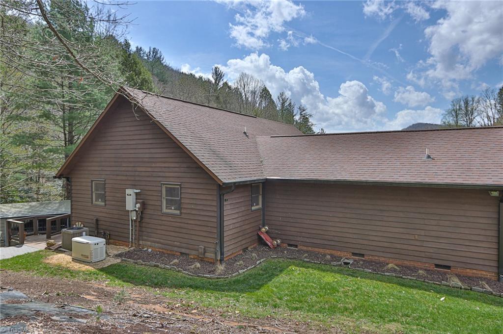 485 Buck Drive, Hays, North Carolina image 29
