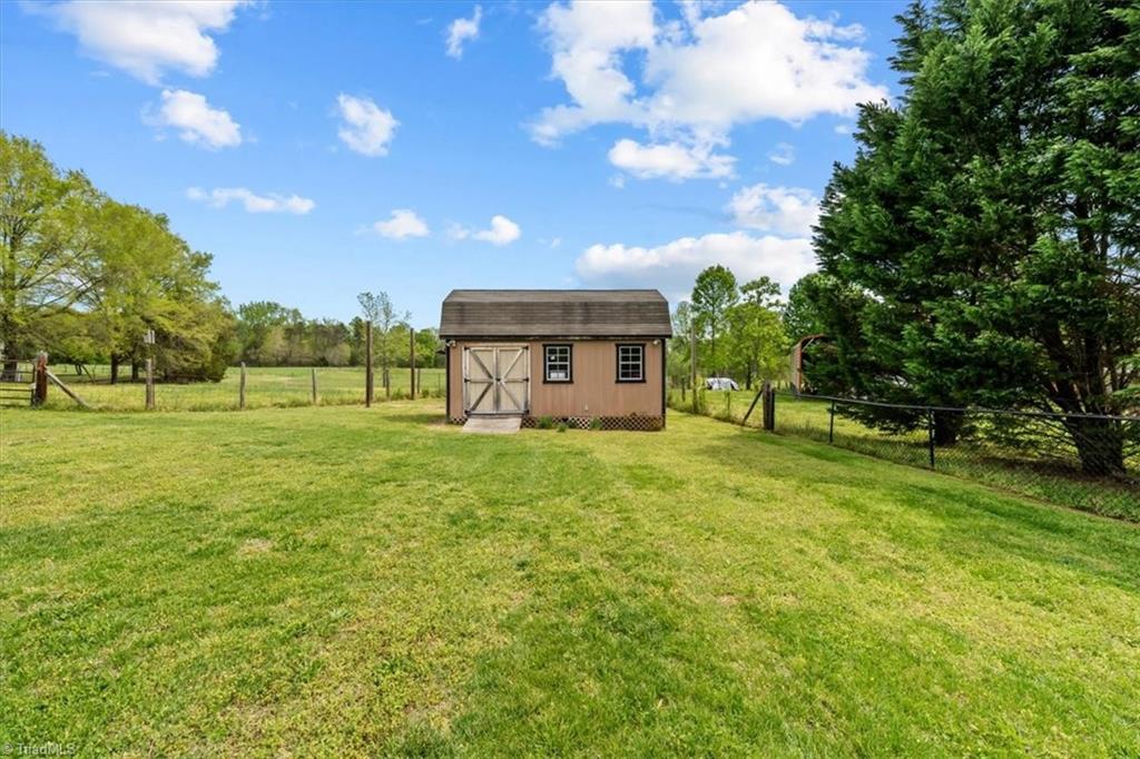 2011 Gibsonville Ossipee Road, Elon, North Carolina image 8