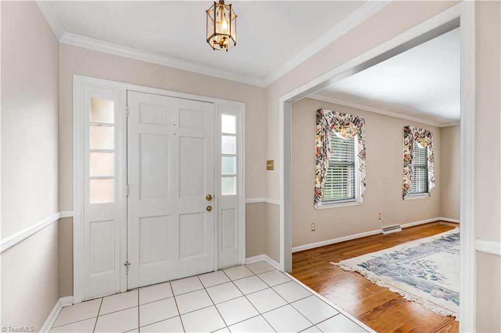 1232 Dovershire Place