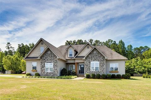 Photo for 5008 Bobs Court