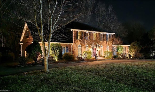 1018 RIVERBEND DR, BERMUDA RUN, NC 27006 - Image 5e984e5f68f9844cf3ab7cd1f5b3f24c/1888871618